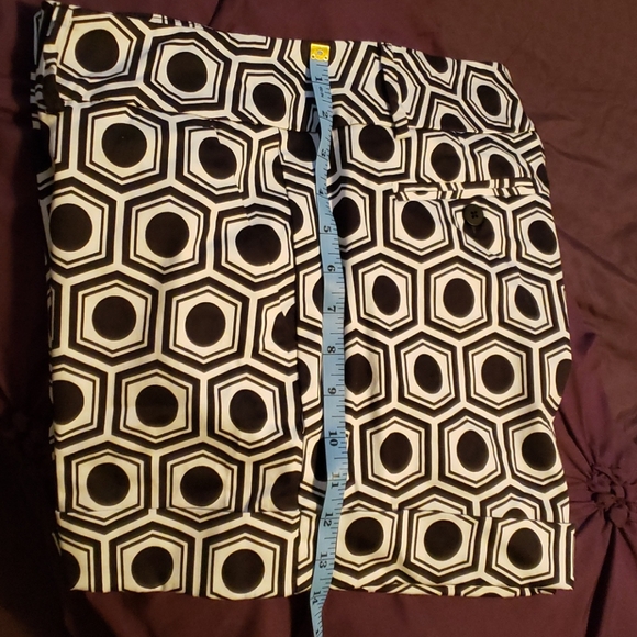 Shorts - Picture 8 of 8